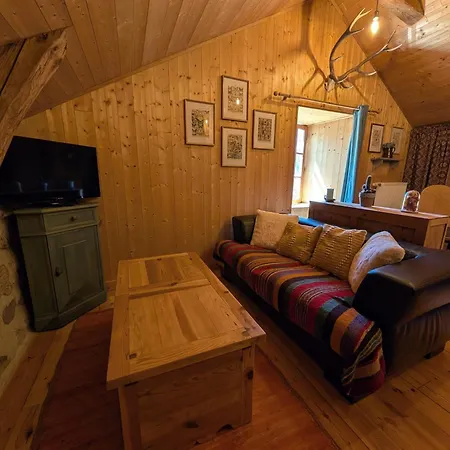 Cocon Esprit Sur 6000 M2 De Nature